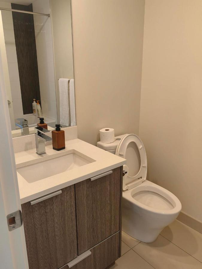 Lovely 1 Bedroom Apartment *